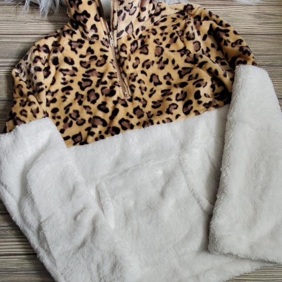 Leopard Faux Fur Half Zip Sweater L - Picture 6 of 6